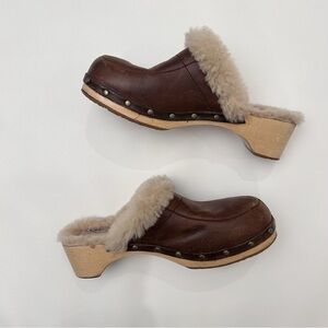 UGG Australia Kalie Sherpa Slip-on Clogs